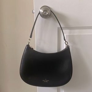 Super new KATE SPADE NY KRISTI SHOULDER BAG. the perfect little black bag! 🖤